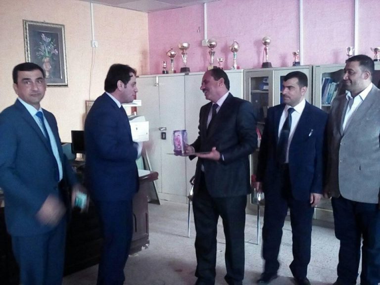 مركز التنمية يكرم الاستاذ الدكتور هادي الكطفان التدريسي في جامعة القادسية